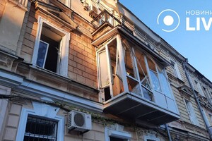 Пострадали более двух десятков авто и 20 домов: как выглядит центр Одессы после удара ракетами 
