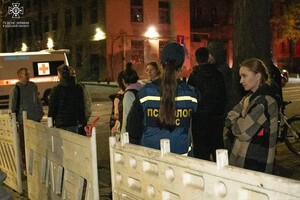 Пострадали более двух десятков авто и 20 домов: как выглядит центр Одессы после удара ракетами 
