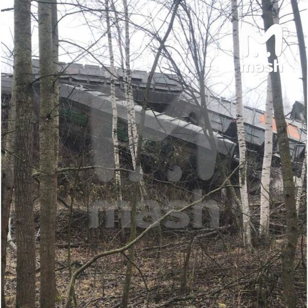 Безпілотники атакували військове&nbsp;КБ у&nbsp;Підмосков'ї та&nbsp;пороховий завод під Тамбовом, а&nbsp;в&nbsp;Рязані пущено під укіс потяг,&nbsp;&mdash; росЗМІ (фото, відео)