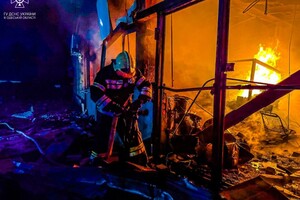 Пострадали более двух десятков авто и 20 домов: как выглядит центр Одессы после удара ракетами 