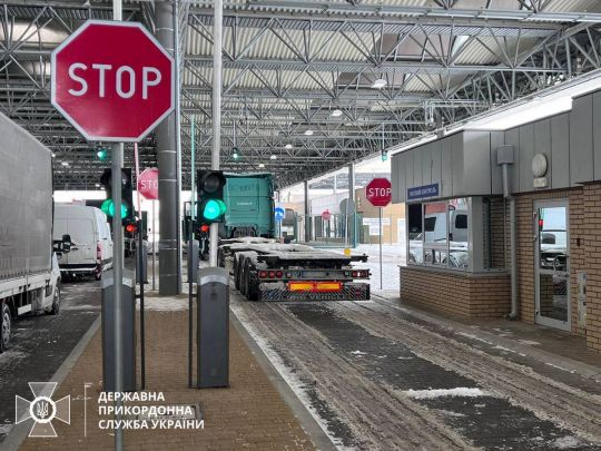 Автоперевізники розблокували пункт пропуску «Вишне-Немецке — Ужгород» на українсько-словацькому кордоні
