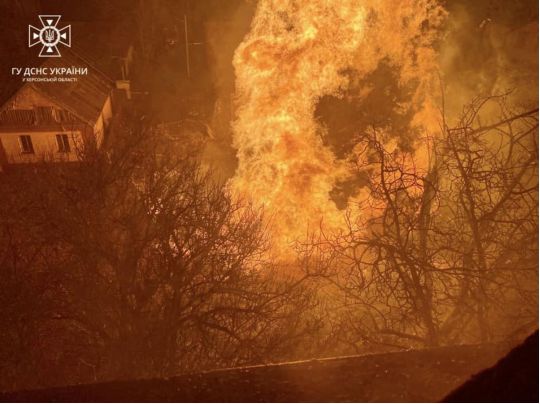 Ворог вночі обстріляв Херсон: загинуло подружжя