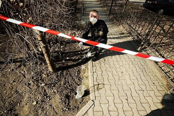 В Одессе химики собрали 30 килограмм грунта, загрязненного ртутью