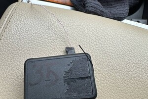 Известная одесская журналистка нашла в своем авто "прослушку"