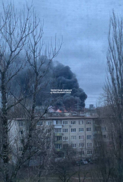 Потужна атака на Київ: уламки ракет впали у кількох районах столиці, є проблеми з електрикою (фото, відео)