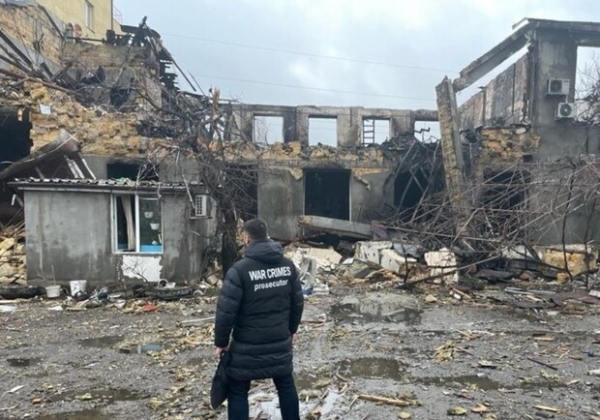 Прокуратура начала расследование: как выглядит место "прилета" в Одессе утром