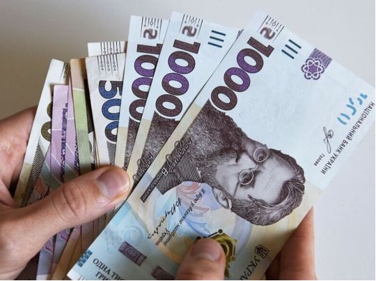 Гроші для переселенців: кому потрібно обов’язково подати заявку, щоб виплати не скасували з 1 березня