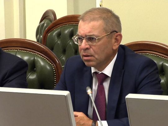«Нафтопродукти постачалися Міноборони», — прокурор про «справу» Пашинського (оновлено)