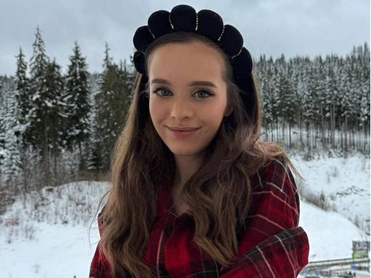 «Наживо це бачити дуже боляче»: Ірина Кудашова показала свою квартиру в Чернігові, зруйновану окупантами