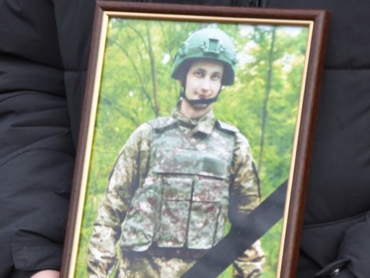 «Обіцяв зателефонувати в суботу»: під Бахмутом загинув 26-річний захисник з Рівненщини