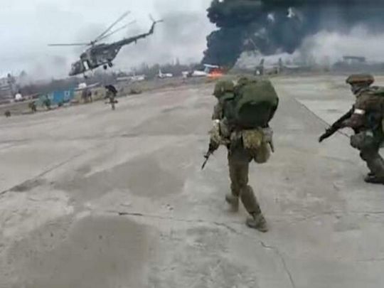 В повітрі вже були 18 військово-транспортних літаків ворога, щоб сісти в Гостомелі: як вдалося завадити висадці російських військ біля Києва