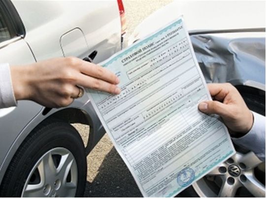 В Україні кілька категорій водіїв можуть їздити без страхового поліса: що відомо
