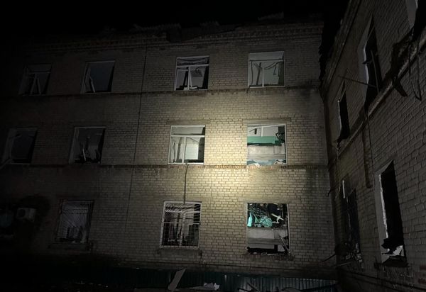Ворог двічі за ніч обстріляв Селидове: загинуло троє людей, серед них дитина