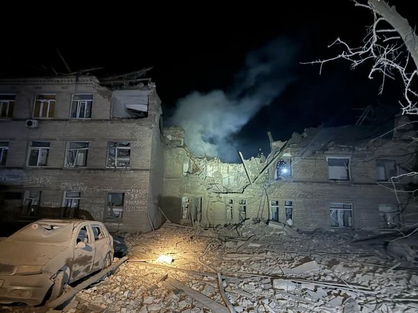 Ворог двічі за ніч обстріляв Селидове: загинуло троє людей, серед них дитина