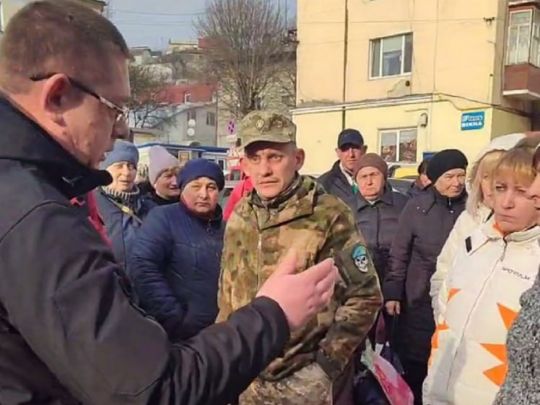 Житель Тернопілля помер після візиту до ТЦК: люди вийшли на протест (відео)