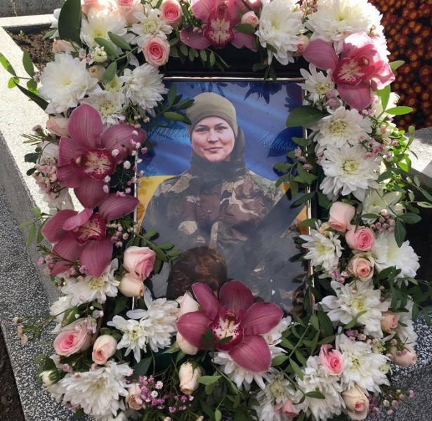 «Життя захисниці обірвав артобстріл, коли вона надавала допомогу пораненим»: сумна історія вчительки, яка добровольцем пішла на фронт