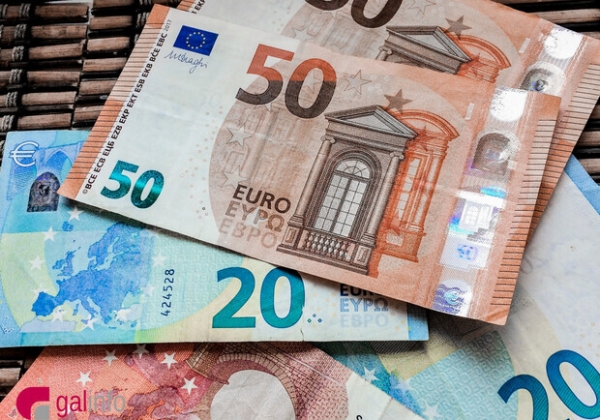 Курс валют в Украине 19 марта 2024 года: сколько стоит доллар и евро