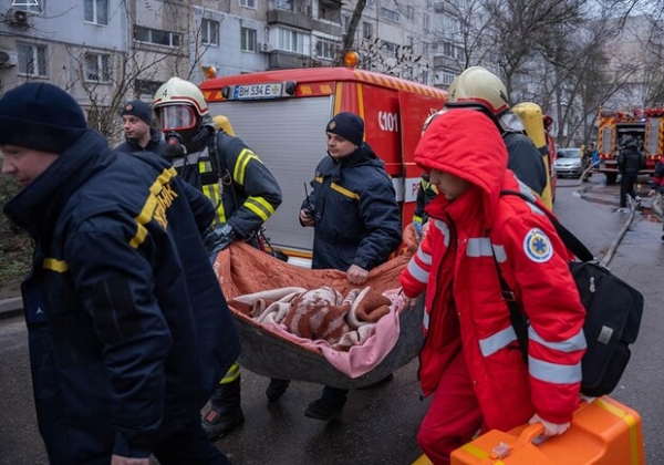 На проспекте Добровольского горела квартира: есть погибший и пострадавший