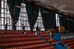 В результате последней ракетной атаки Одессы пострадали 300 квартир и Дворец спорта: ранения получили десять человек