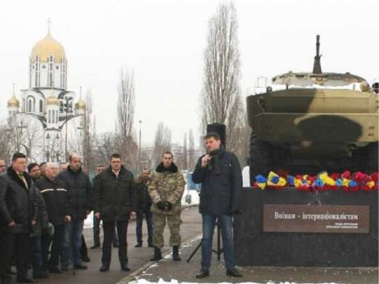 Будуть знову бити «моджахедів», тільки російських: в Києві виступили з цікавою ініціативою щодо бронетехніки в парках