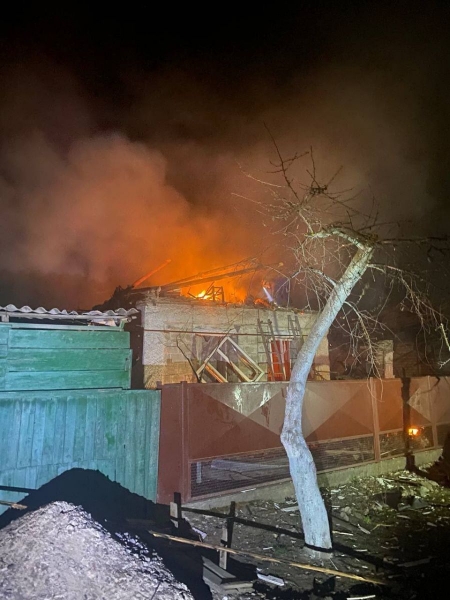 Чотири області України опинилися вночі під ударом дронів: найбільше дісталося Запоріжжю (фото, відео)