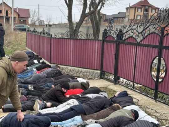 «Для чого ви їх б'єте?»: у мережі обурилися через один момент затримання ухилістів на кордоні з Румунією (фото, відео)