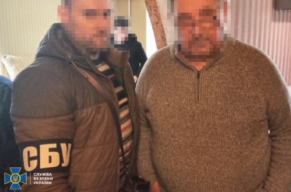 Допомагали ворогу обстрілювати газові мережі Харківщини: СБУ затримала колишніх чиновників-зрадників