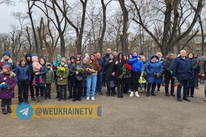 В Одессе прошли похороны семьи военных, погибшей в результате атаки 2 марта
