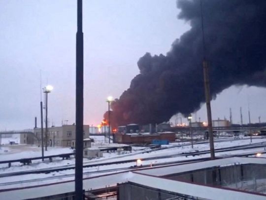 Країна-агресор знову у вогні: в СБУ розповіли про атаку на Слов’янський НПЗ у Краснодарському краї