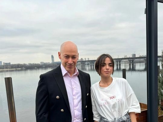 «Не даю без декларацій»: Соня Морозюк показала своє нове гасло