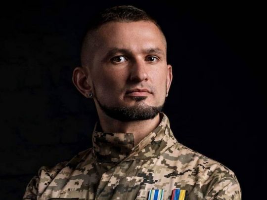 «Оборонці України бувають і геями, тому сприйміть нас такими, якими ми є», — голова об’єднання «Українські ЛГБТ-військові» Віктор Пилипенко