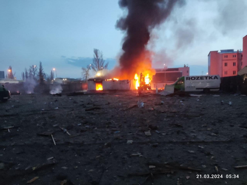 Ракетний удар по Києву пошкодив склад ROZETKA (фото)