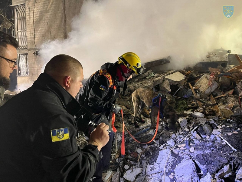 «Тут просто жах»: в Одесі після удару безпілотника зруйновано багатоповерхівку, є жертви (фото, відео)