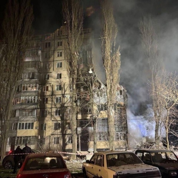 «Тут просто жах»: в Одесі після удару безпілотника зруйновано багатоповерхівку, є жертви (фото, відео)