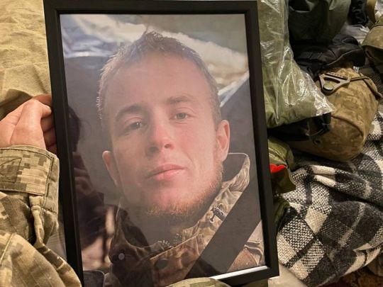 «Всі мають знати, що дитина у 18 років воювала в той час, коли чоловіки, яким 40 років, тікають»: на Донеччині обірвалось життя бійця з Київщини