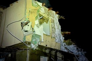 Из-за атаки "шахедов" ночью в Одессе пострадали девять человек и 14 квартир (фото, видео)