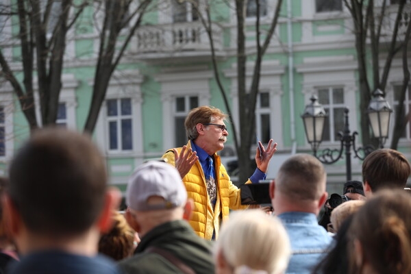 Клоуны в Одессе напомнили про Юморину 