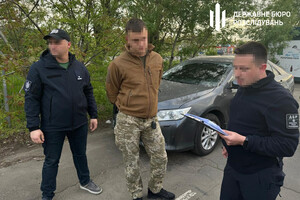 Обещал за взятку оформить инвалидность матери бойца: в Одесской области задержали военнослужащего