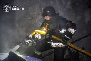 Из-за атаки "шахедов" ночью в Одессе пострадали девять человек и 14 квартир (фото, видео)