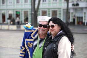Клоуны в Одессе напомнили про Юморину 