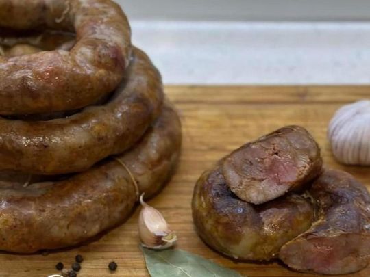 Домашня ковбаса зі свинини: смакота до Великодня