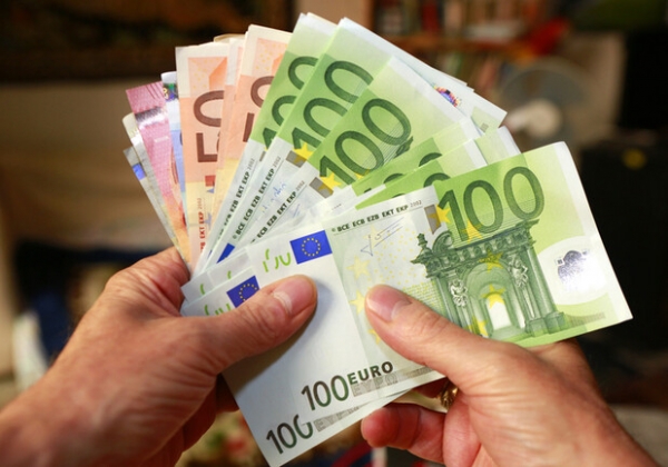 Курс валют в Украине 17 апреля 2024 года: сколько стоит доллар и евро
