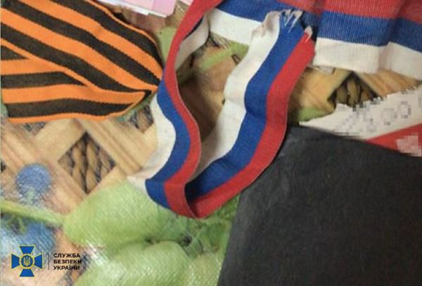 Готували ракетні удари по підрозділах Служби безпеки та ЗСУ: у Херсоні затримали російських інформаторів
