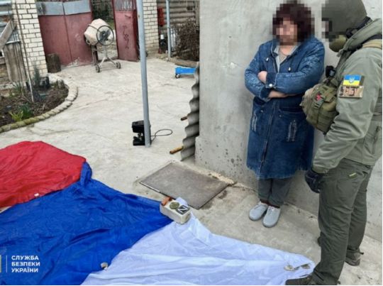 Готували ракетні удари по підрозділах Служби безпеки та ЗСУ: у Херсоні затримали російських інформаторів