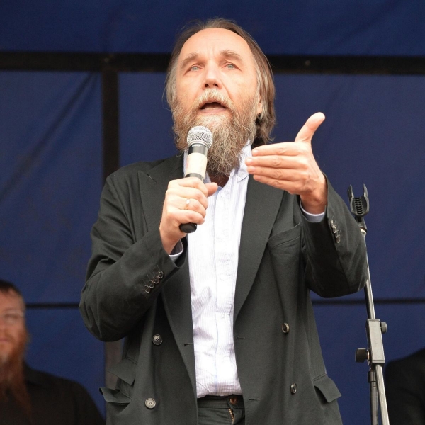 Як агент КДБ «Михайлов» придумав «руський мір»: з чиїх слів віщає путін, коли несе маячню про Україну