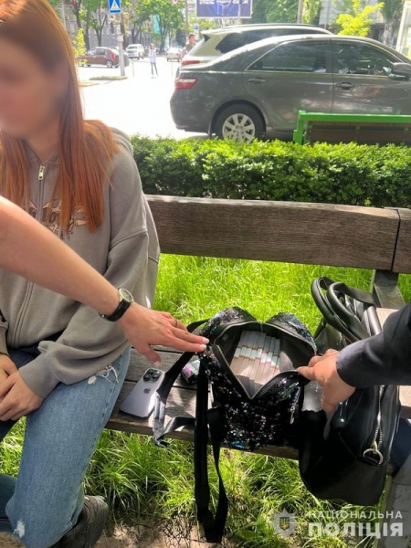 Мільйон гривень за дворічного хлопчика: у Дніпрі на продажі дитини затримали його матір