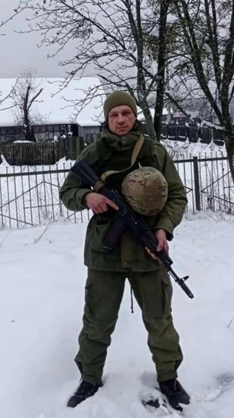 «Під Бахмутом сам виніс з поля бою загиблого побратима»: що відомо про воїна, якого вбив у Німеччині росіянин