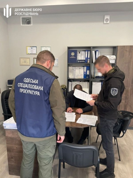 Розстріл поліцейських на Вінниччині: викрито військових, які допомагали підозрюваним втікати від правосуддя