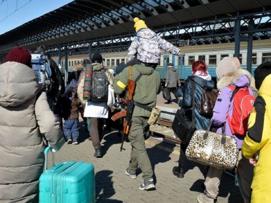 Українці з простроченими документами не будуть позбавлені статусу біженців, — влада Німеччини
