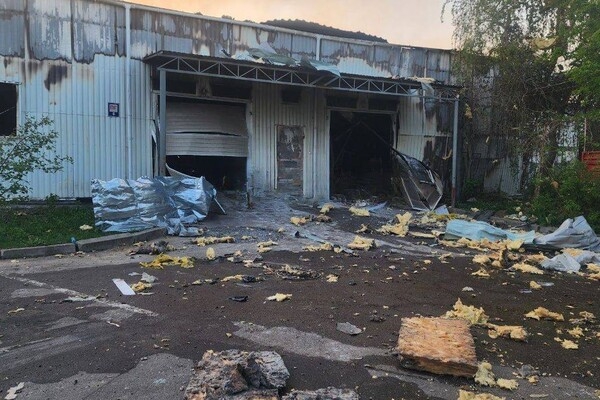 Как выглядит терминал "Новой почты" в Одессе после обстрела 